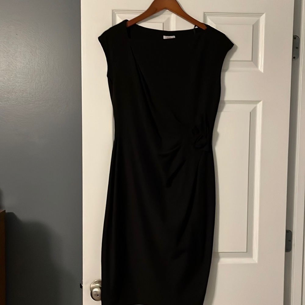 Suzi Chin little black dress size 10 super cute with cap sleeves